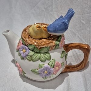 Floral Ceramic Teapot with Blue Bird and Yellow Chicks Teleflora Vintage.